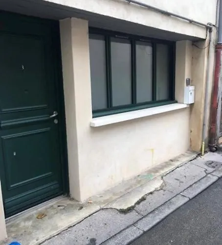 Apartment Glamour & Dijon